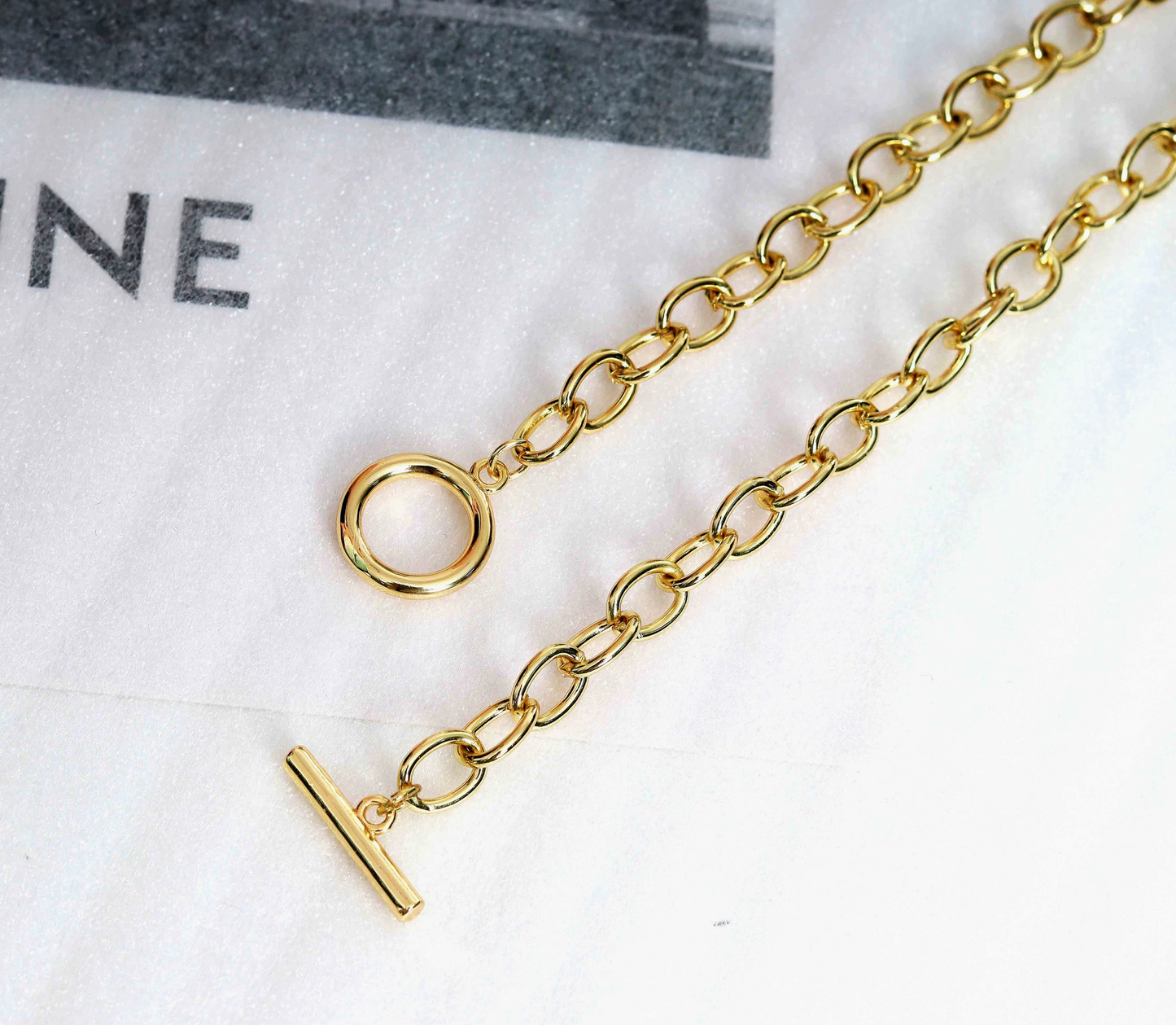 Toggle Chain Necklace
