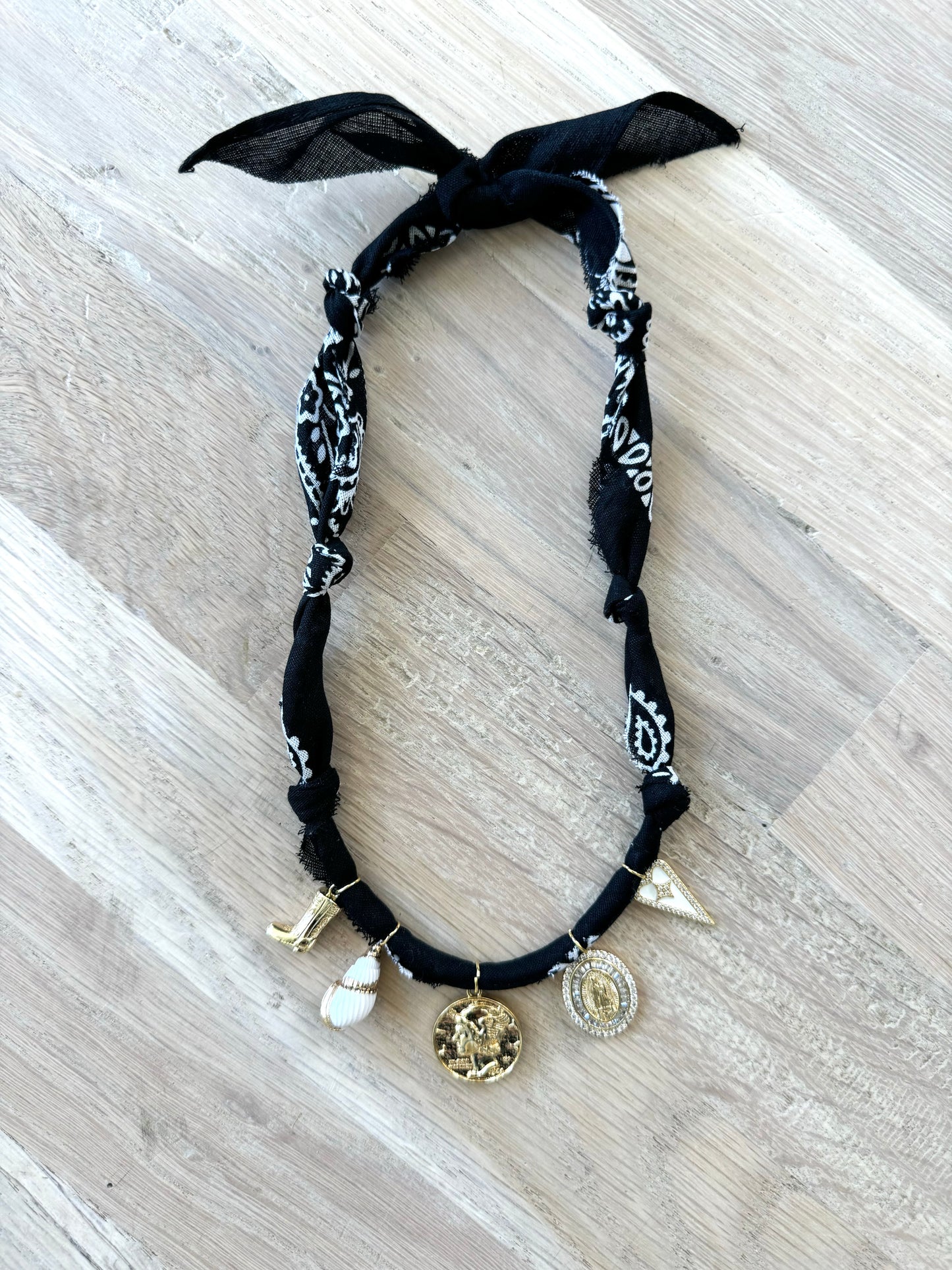 Bandana Necklace Black