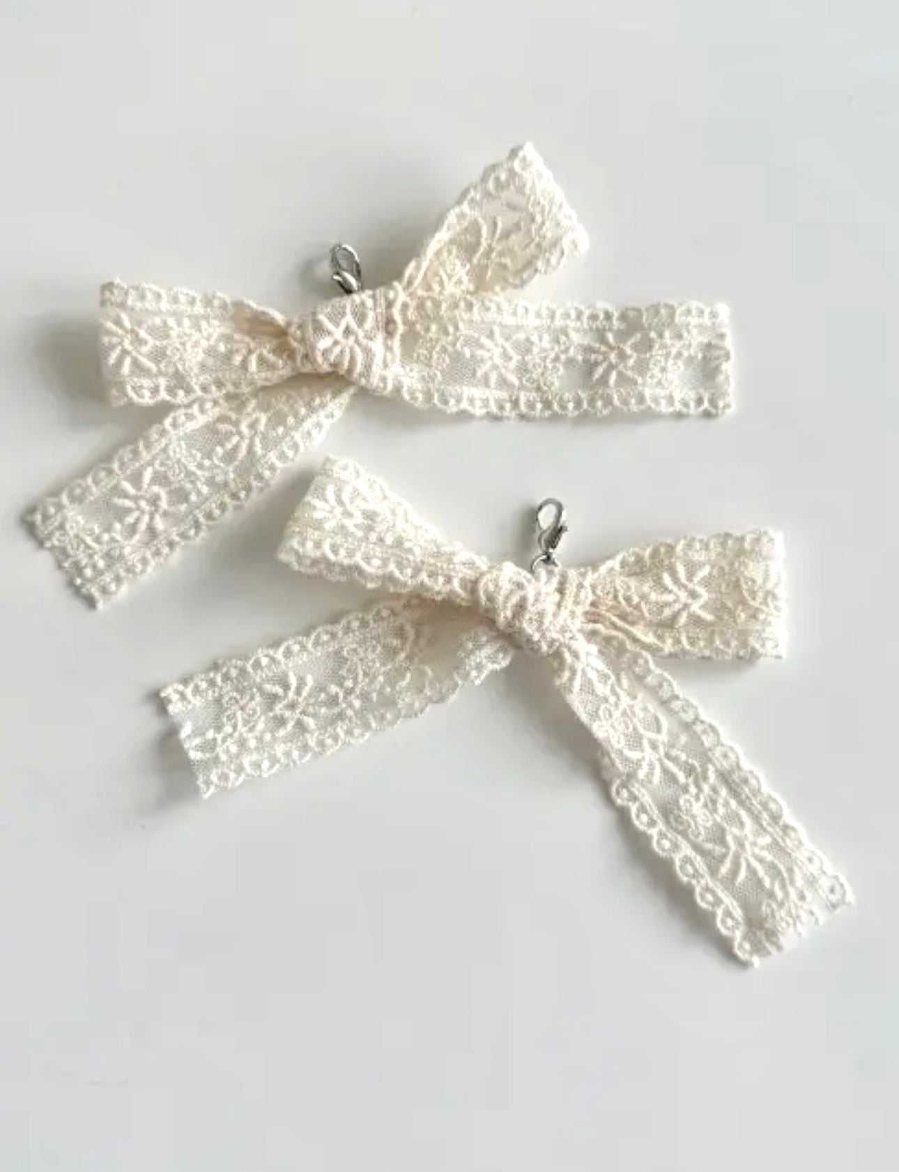 Lace Bows Shoe Charms