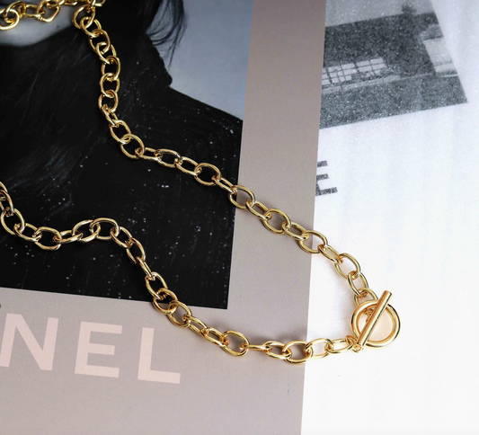 Toggle Chain Necklace